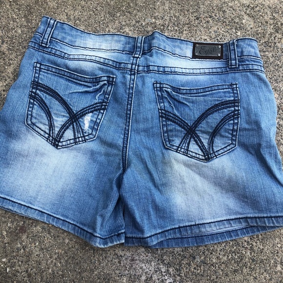 Jean Shorts - Picture 5 of 5